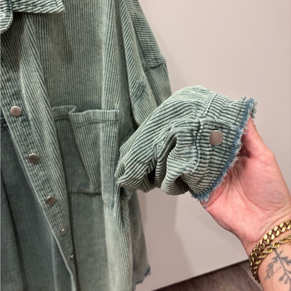 Stylish Fall Sage Green Corduroy Button-Up Jacket/Shaket/Flannel - Picture 13 of 16